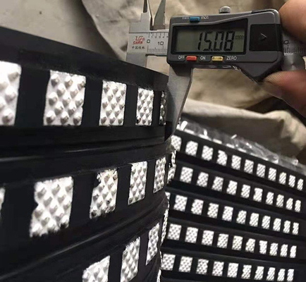 Sürücü katranı 15 mm kalınlığı 500 mm genişliği 10 m uzunluğu