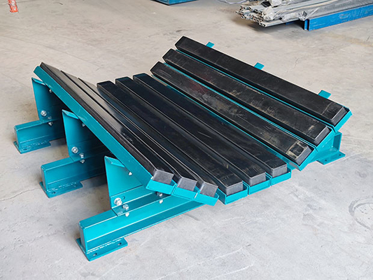 Uhmwpe Konveyör Bantları İçin Aşınmaya Dayanıklı Konveyör Darbe Yatağı Darbe Kızakları