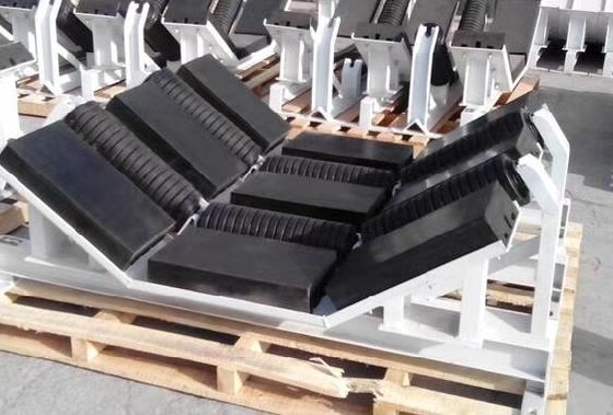 Yedek Düşük Sürtünmeli UHMWPE Darbe Çubuğuna Sahip Bantlı Konveyör Darbe Yatağı